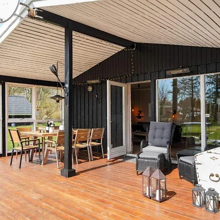 7 Person Holiday In Oksb L